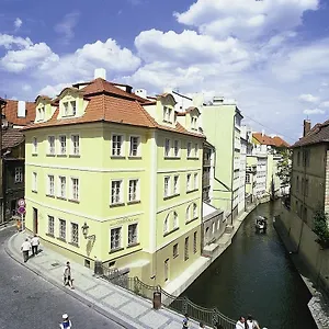 Отель Certovka ****