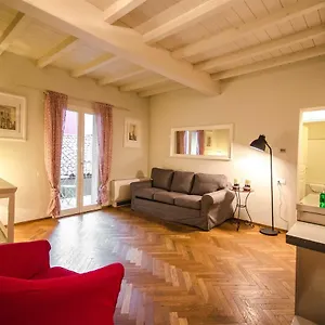 Azeglio Apartment, A Due Passi Da Piazza Maggiore , Bologna Italy